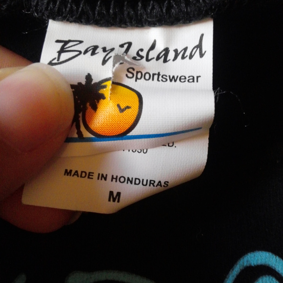 "Calm Down! Have a Cupcake" Graphic Tee (Medium) - Picture 2 of 2